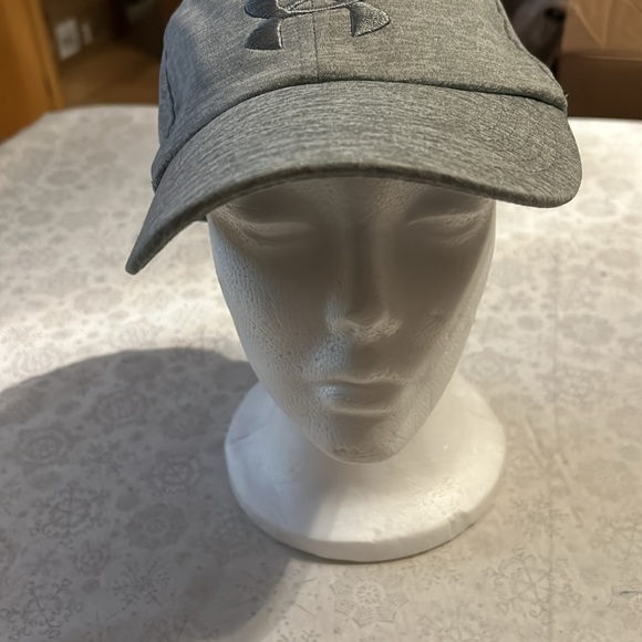 NWOT Under Armour cap - Picture 2 of 6